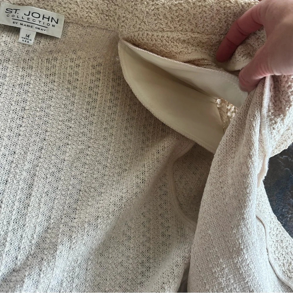 St. John by Marie Gray jacket - Picture 11 of 16